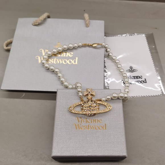 Vivienne Westwood LARGE Bas Relief Pearl Necklace New - Picture 1 of 5